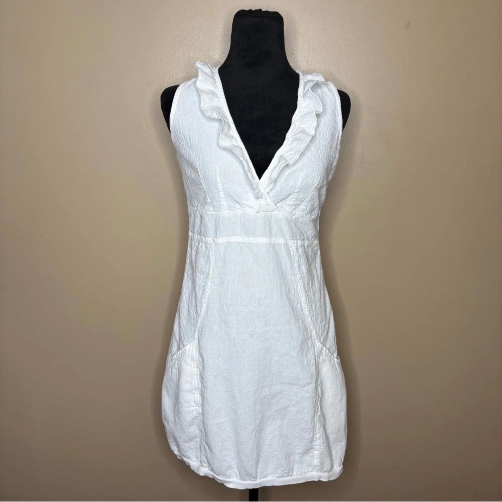 Blanco Dress Sz M White Cotton Ruffle V-Neck Sleeveless Mini
Romantic Summer